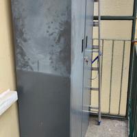 Mobile metallico da esterno 