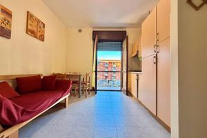 Zona Santa Barbara - Bilocale arredato con cantina