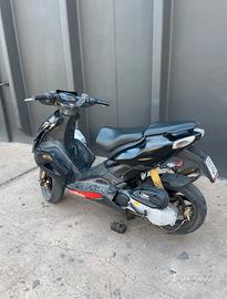 Aprilia sr