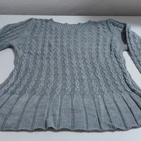 Maglia grigia torciglioni
