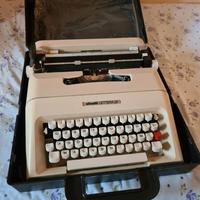 Macchina da scrivere Olivetti Lettera 35