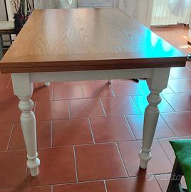 Tavolo shabby chic con piano rovere naturale