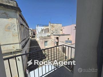 Appartamento di 179 m² con 3 locali a Casarano