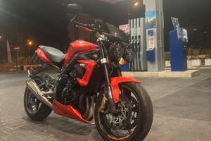 Street Triple 675 R 2011