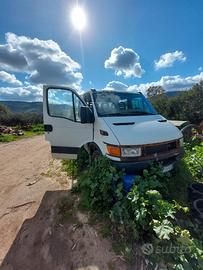 IVECO Daily cassone con cabina allungata