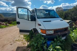IVECO Daily cassone con cabina allungata