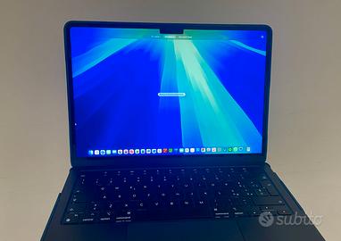 Macbook Air M2 256gb Midnight perfette condizioni