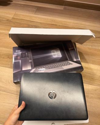 HP EliteBook Portatile 840 G1 nero Ricondizionato