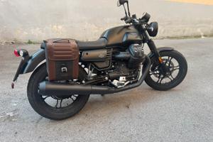 Moto guzzi v7 ||| stone 750
