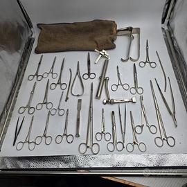 strumenti chirurgici d’epoca