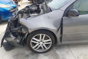 Golf V  1.9 tdi 105 INCIDENTATA