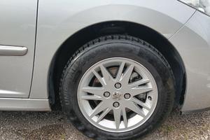 Peugeot 207 1.4 Vti  xs 95CV