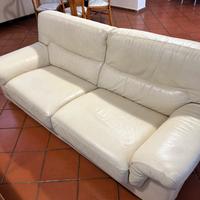 Divani in pelle bianca