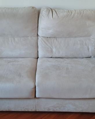 Divano in Alcantara beige