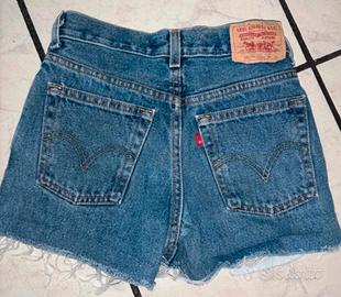 Jeans corti ragazza Levis Strauss