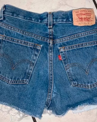 Jeans corti ragazza Levis Strauss