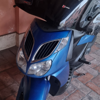 Aprilia sportcity cc 200