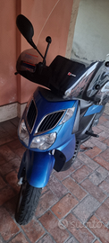 Aprilia sportcity cc 200