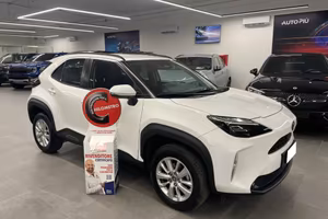 TOYOTA Yaris Cross 1.5 Hybrid 115 CV E-CVT Activ