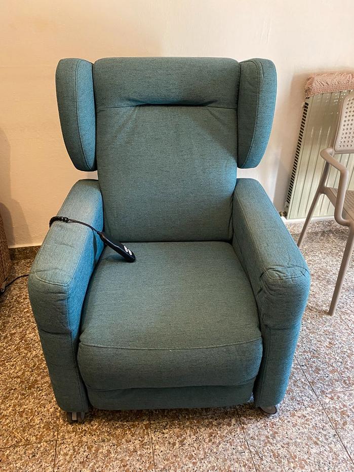 Poco Ingombranti Poltrone Per Anziani Misure Poltrone Relax