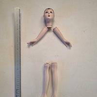 Bambolina "Pierrot" in ceramica per gioco vintage