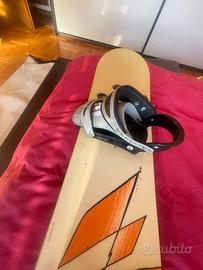 Tavola snowboard Burton + attacchi