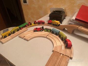 PISTE IN LEGNO PER TRENI