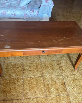 Tavolino basso con cassetto
