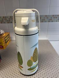 Contenitore isolato per bevande