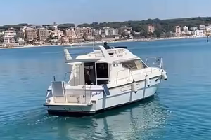 CABINATO a Motore AZIMUT AZ35 