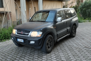 Mitsubishi Pajero v 60