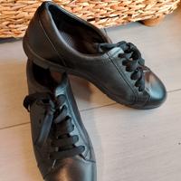 Scarpe nere da donna N. 39