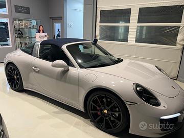 Porsche 911/992 carrera Targa 4S