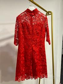 Abito rosso da donna