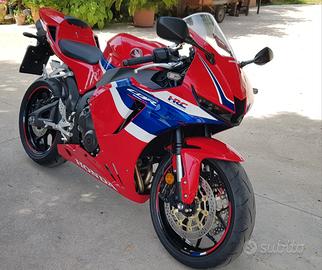 Honda CBR 600RR pari nuovo