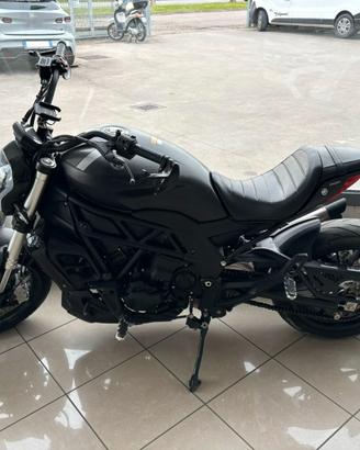 Benelli 502C CRUISER