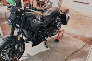 leoncino 500