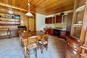 3 LOCALI A VIONE