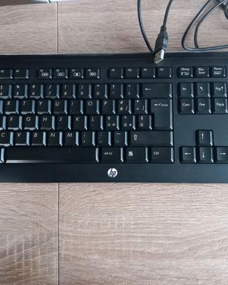 Tre tastiere USB per computer