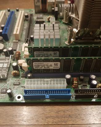Scheda madre MSI MS-7046