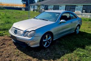 ricambi Mercedes w209 clk 320 benzina 