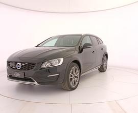 VOLVO V60 Cross Country 2.0 d3 Momentum geartronic