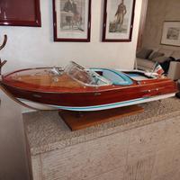 Modello in Scala - Riva Aquarama