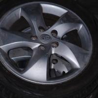 Pneumatici Pireli, 4 pezzi e 4 Cerchi in lega