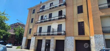4 LOCALI A FROSINONE