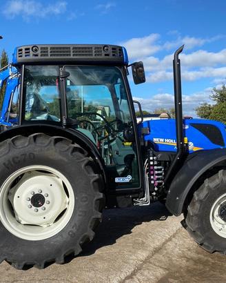 Trattore Agricolo New Holland T4 110