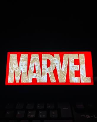 Scatola luminosa Marvel a LED