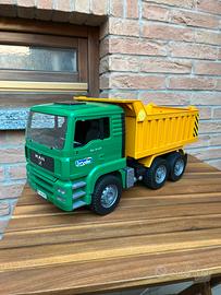 Camion giocattolo