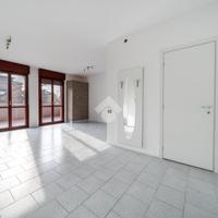 MONOLOCALE A REGGIO NELL'EMILIA