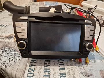 Autoradio multimediale.